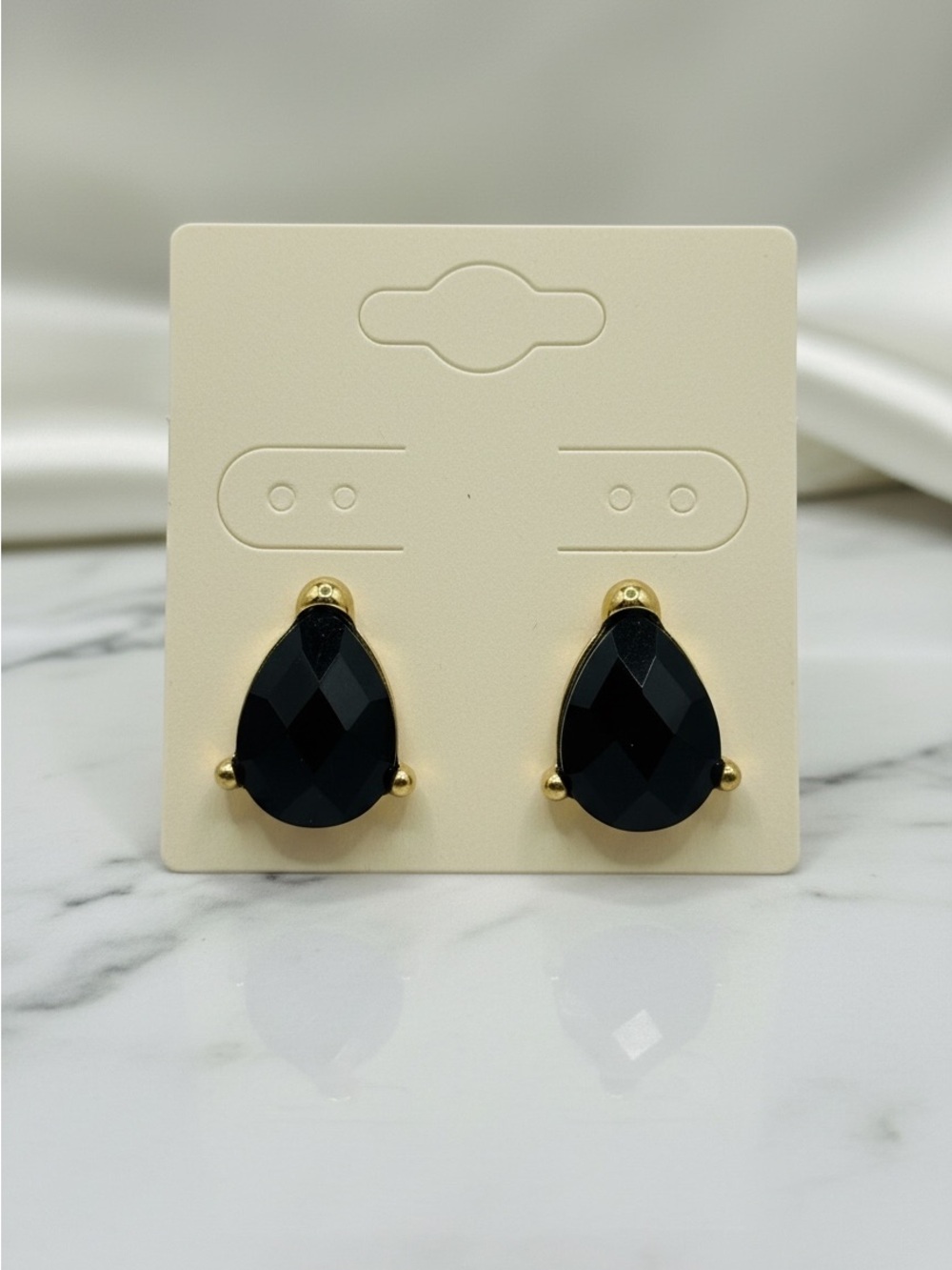 Black Teardrop Crystal Stud Earrings Gold Tone NWOT Statement Jewelry